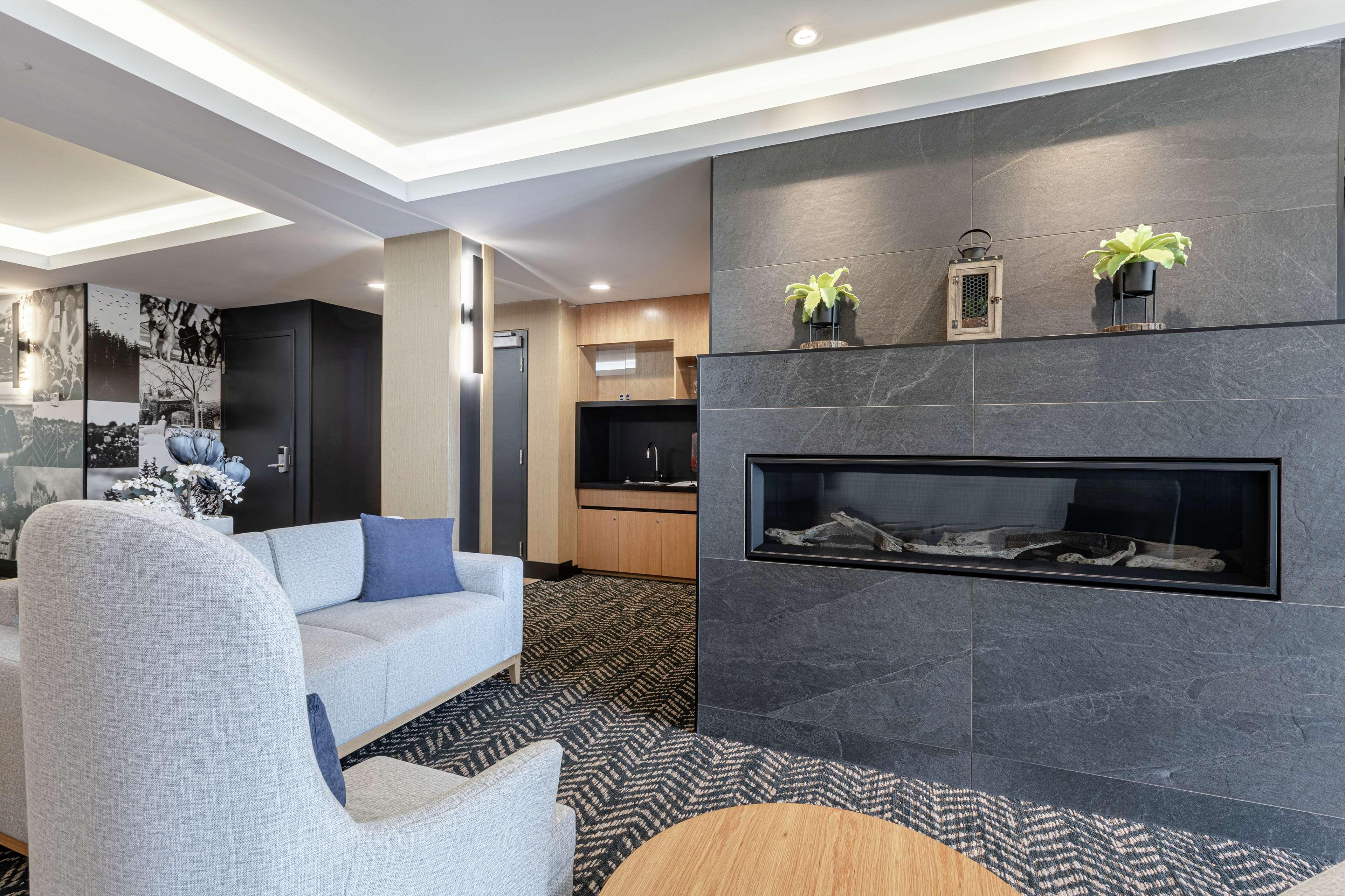 Doubletree By Hilton Quebec Resort Bagian luar foto
