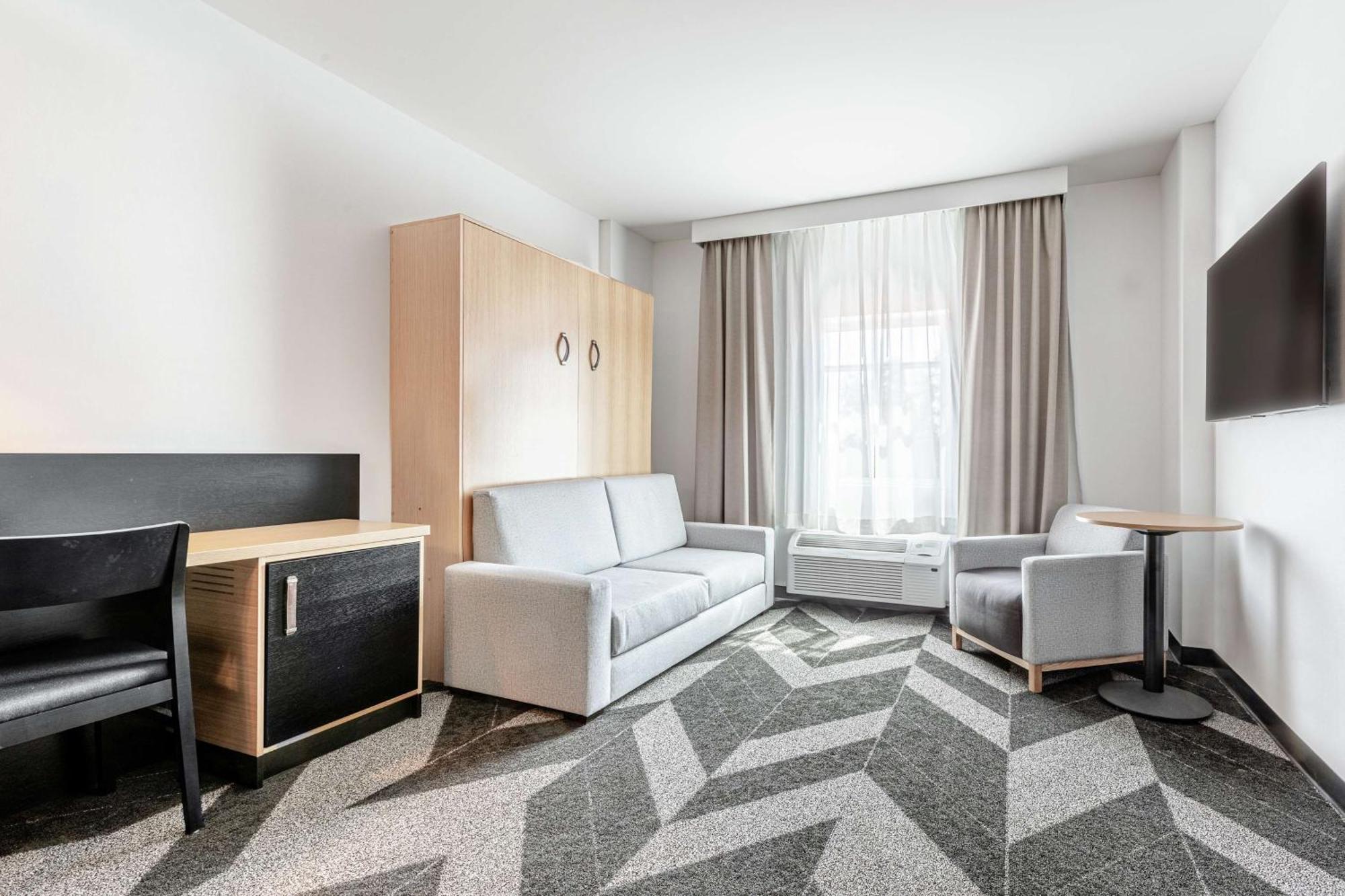 Doubletree By Hilton Quebec Resort Bagian luar foto