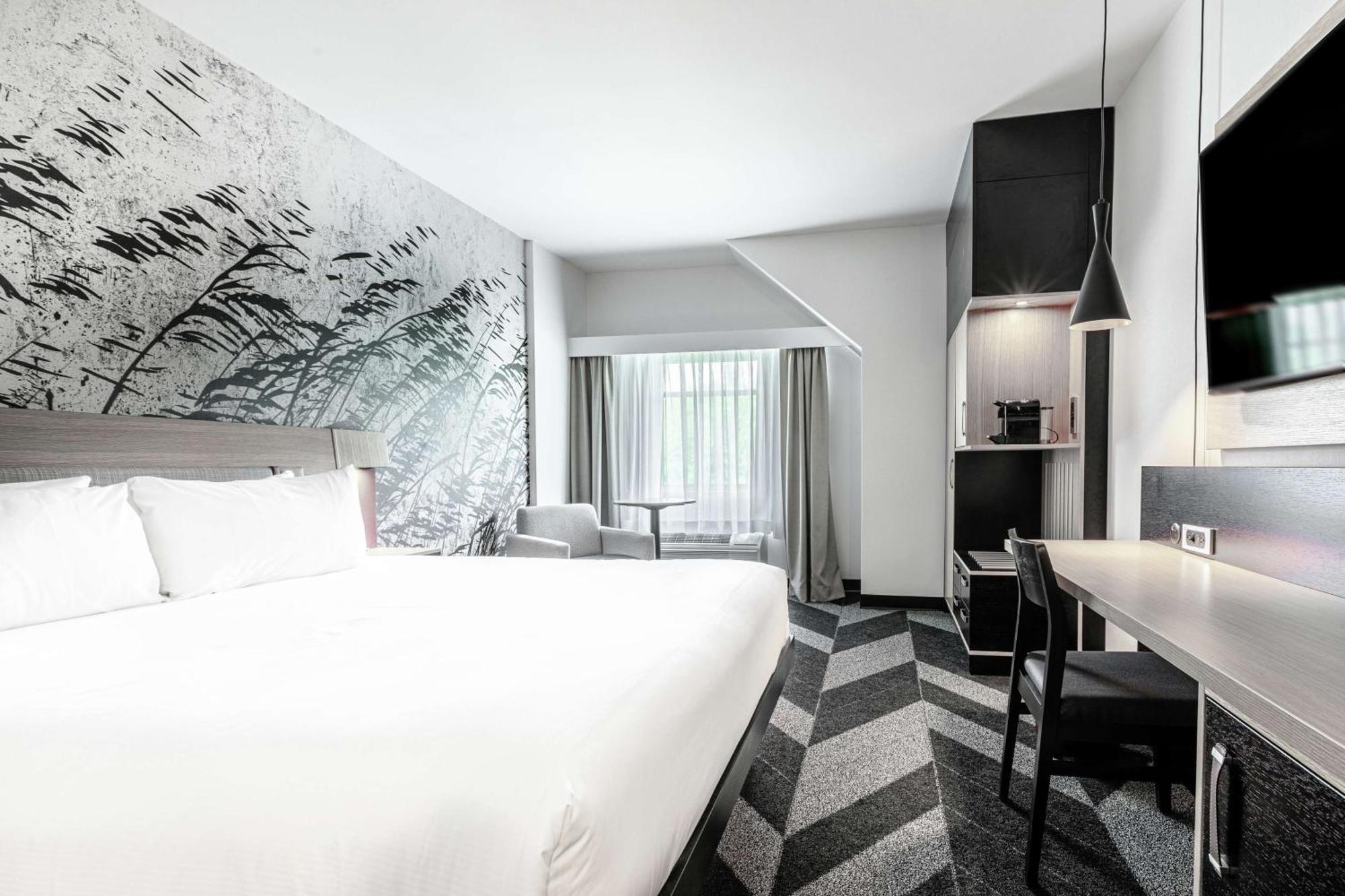 Doubletree By Hilton Quebec Resort Bagian luar foto
