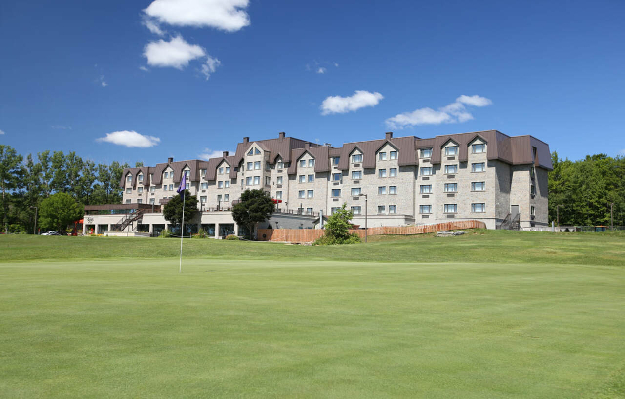 Doubletree By Hilton Quebec Resort Bagian luar foto